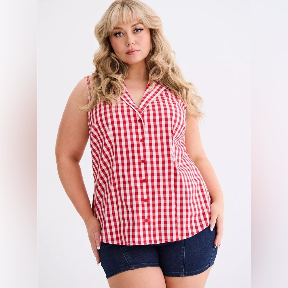 Torrid Retro Chic Red and White Gingham Button-Down Pinup Vintage Shirt Top
